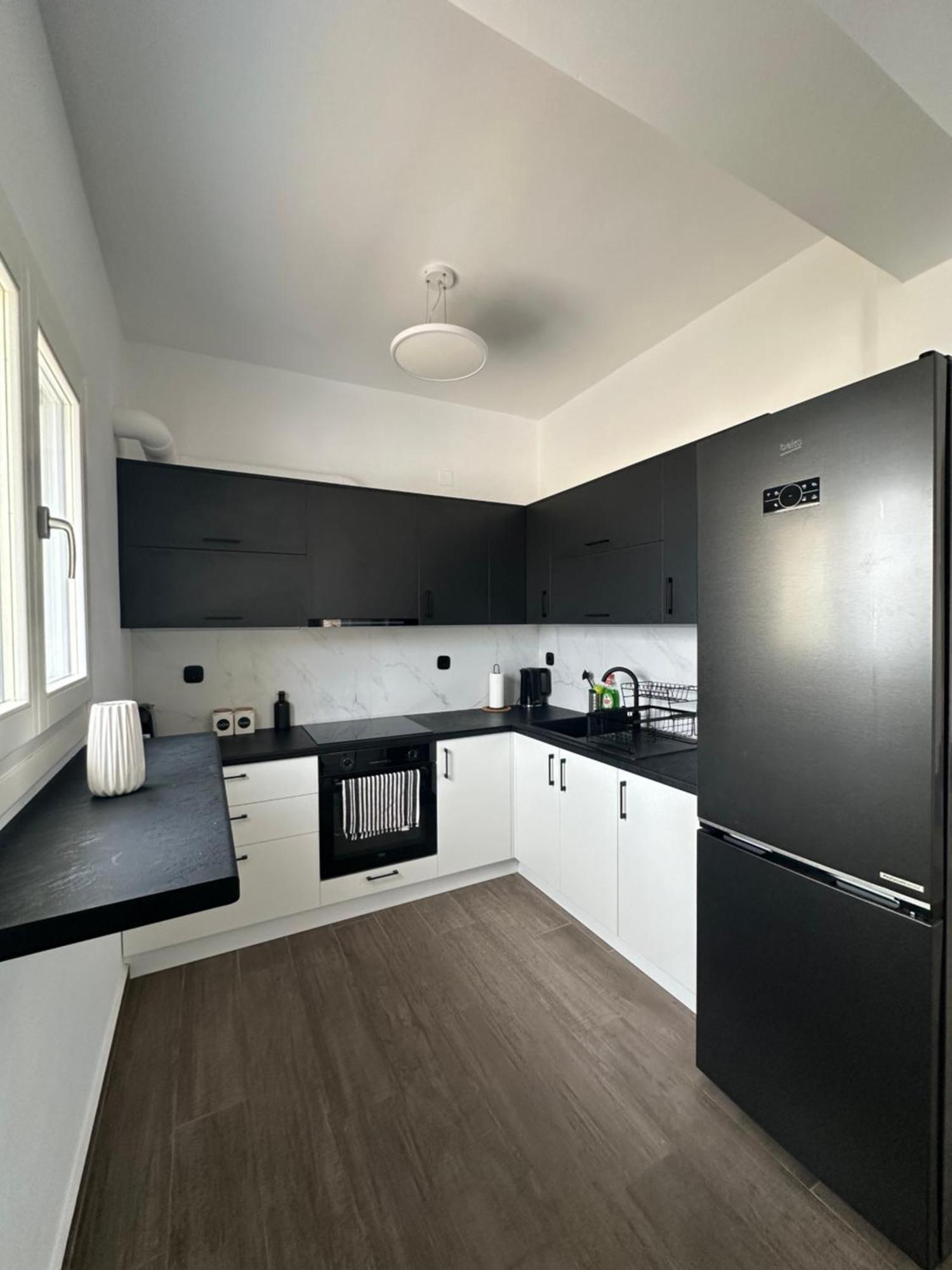 Kli9 Apartment แอร์มูโปลี ภายนอก รูปภาพ